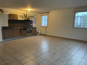 Location Appartement 3 pièces 66m² THONON LES BAINS 74200