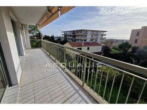 Location appartement 2 pièces 55 m² à Saint-Laurent-du-Var (06700)