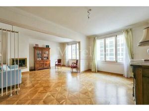 Appartement de luxe 2 chambres en vente à Tour Eiffel  Invalides – Ecole Militaire  Saint-