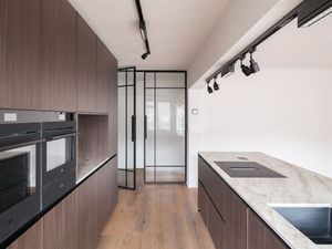 Volledig gerenoveerd appartement met hoogwaardige afwerking op topligging in Gent.