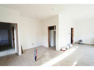 Gelijkvloers appartement van 85 27m²