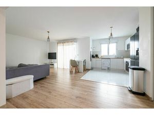 Appartement 3 pièces lumineux à La Varenne   Noisy-le-Grand