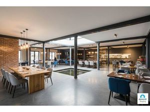 Centrum Roeselare - Horeca pand met woongelegenheid en garage