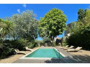 Villa de luxe à vendre à Uzès : 950 000€ | 390m²