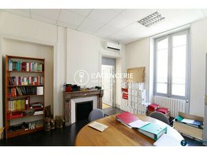 Bureau de 50.30 m²
