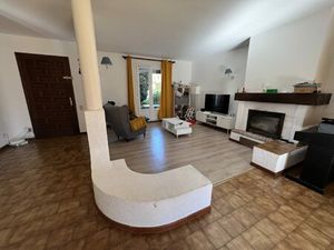 VILLA T 4 AVEC JARDIN ET GARAGE