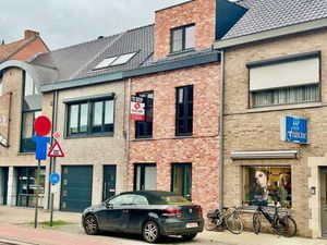 Opbrengsteigendom te koop in Eeklo