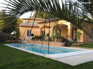 Villa Boulouris 200m² 4ch 4Sdb Piscine