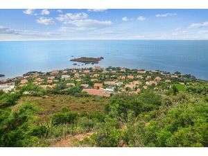 Achat Terrain 3 183m² ANTHEOR 83530