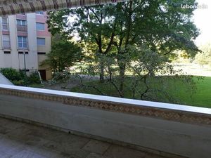 Grand appartement entièrement rénové