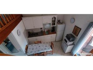 Mazet provencal  terrasse  tennis et piscine