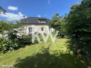 Propriété 5 pièces 140 m²