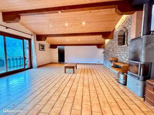 APT T6 vue montagne au calme