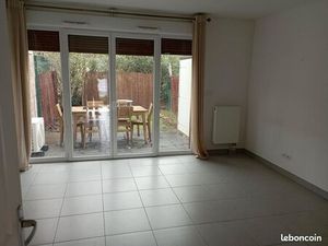 Maison dans résidence