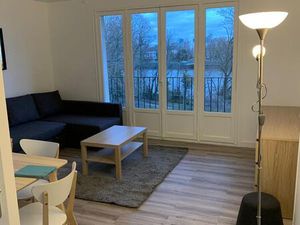 Grand studio meublé à louer  libre de suite  12 min à pied du RER Chatou/Croissy