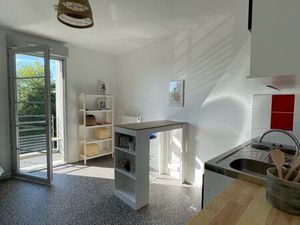 T1 meublé refait à neuf - LIMONEST -19 6m2 avec balcon