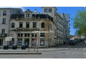 Location Local Professionnel 270m²