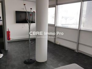 Location Local Professionnel 75m²