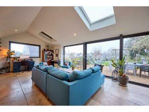 Maison de maitre de 260 m² à Saint-Quay-Portrieux