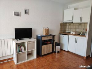 Studio quilles avec parking