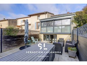 Maison de ville rénovée – 109 m² – Terrasse plein sud – Centre de Gaillac