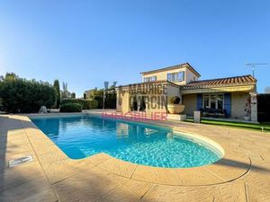 Maison de luxe de 4 pièces en vente à L'Isle-sur-la-Sorgue  France