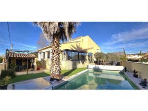 Villa 185m²- maison principale et appartement indépendant - Piscine - Terrain 728m²