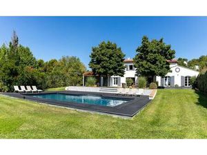 Villa de luxe de 10 pièces en vente Aix-en-Provence  Provence-Alpes-Côte d'Azur