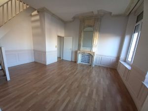 Location Appartement 4 pièces 110m² BOURBOURG 59630