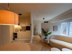 Luxueuze gemeubelde studio aan de Grote Markt