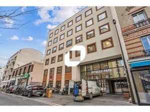 A LOUER  A PROXIMITE IMMEDIATE DU METRO MARCEL SEMBAT