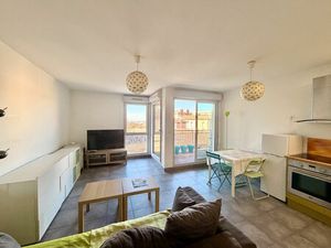 Vente appartement 2 pièces 38m2 Marseille 3eme (13003) - 120000 € - Surface Privée