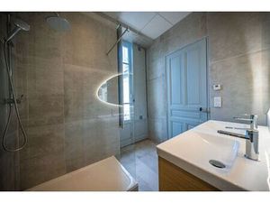 Appartement de 3 chambres de luxe en vente à Nîmes  France