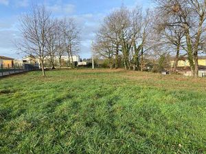 Annonce vente terrain terrain de 630m2 à Baron (33750) - ParuVendu.fr ref 992784317189