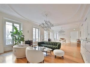 Bureaux à louer de 232m2