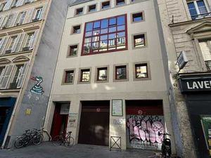 Location Paris 75010