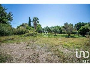 Vente Terrain à Puget-sur-Argens (83480) : à vendre / 881m² Puget-sur-Argens