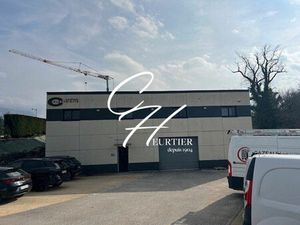 Location local commercial 400m2 Coublevie 38500 - 3038 € - Surface Privée