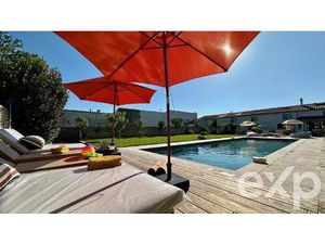 Une demeure de rêve  un village secret.