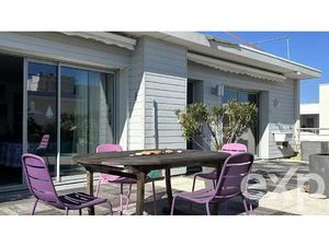 Villa Sur Les Toits À La Médiathèque