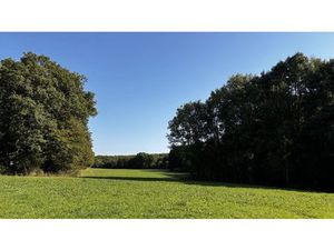 PROPRIETE AGRICOLE MODULABLE SUR 33HA DE PRAIRIES BIO/BOIS ET RIVIERE