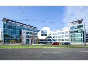 A LOUER  BUREAUX HAUT DE GAMME AVEC TERRASSE