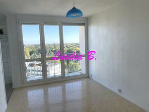 Studio de 20.77 m² avec balcon
