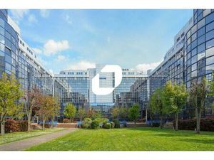 A LOUER  PROXIMITE A4 ET RER A