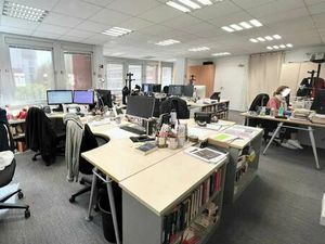 Bureaux lumineux à Louer - PARIS 75019 - PMR