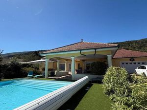 Villa d’exception avec piscine et vue montagne à 30 minutes de Genève