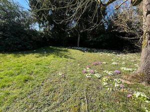 VAUCRESSON: A proximité immédiate du centre ville 