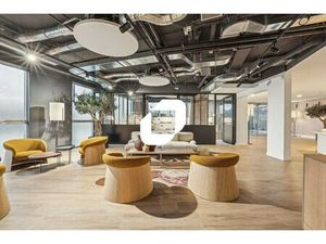 A LOUER  IMMEUBLE DE BUREAUX RENOVES AVEC DOUBLE ADRESSE