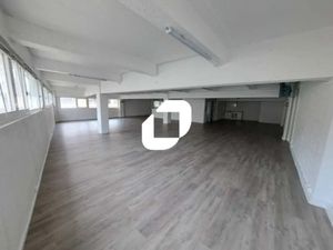 Surfaces de bureaux proche Croix de Chavaux à Montreuil