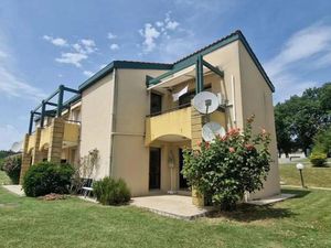 Appartement sur un golf en rez de jardin avec vue spectaculaire